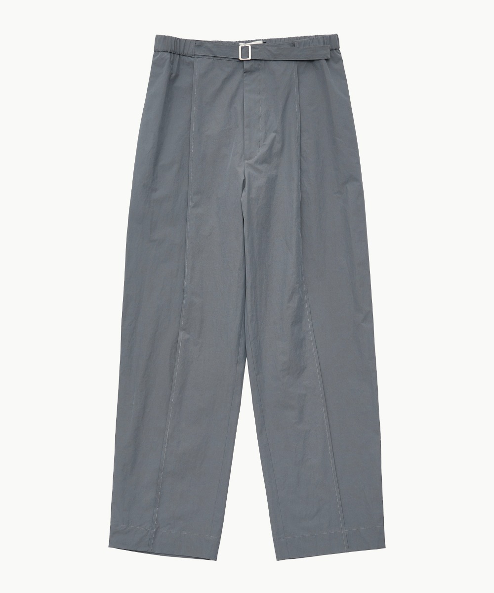 AMOMENTO아모멘토 BELTED TUCK BANDING PANTS CHARCOAL